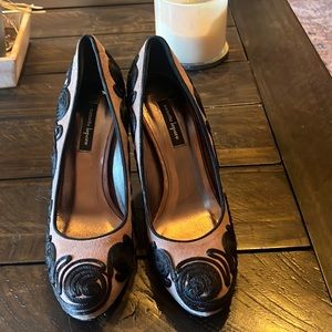 Nanette Lepore 3” Stilettos, size 6, color Blush with black design